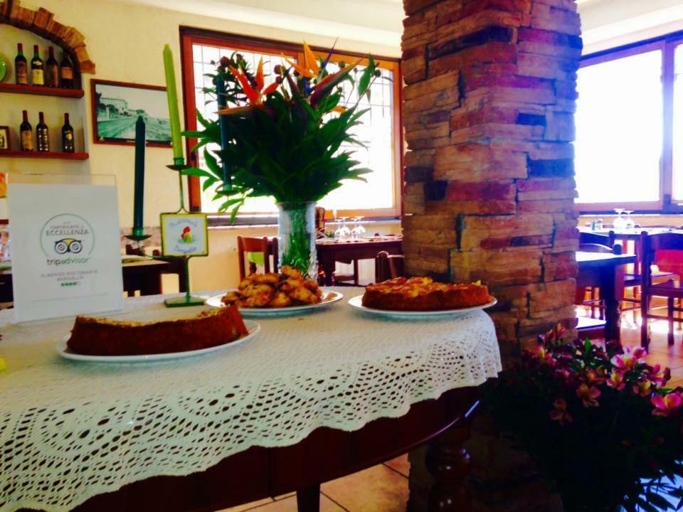 Albergo Ristorante Bergallo Tovo San Giacomo Exteriör bild